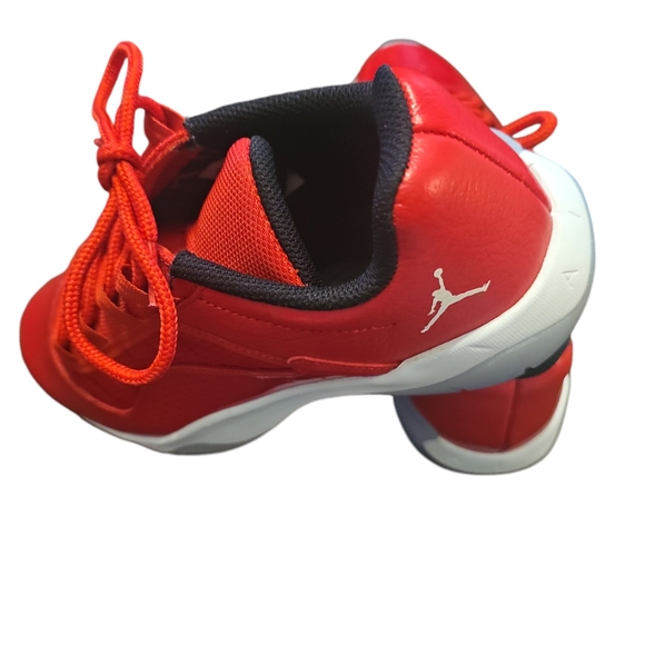 Low cut Jordan - Picture 4 of 5